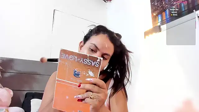 Julieta Coopeer  online show from 03.31.26