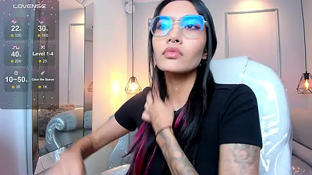 AzuraKindong online show from 11.07.25