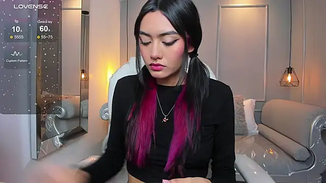 AzuraKindong online show from 12.02.25