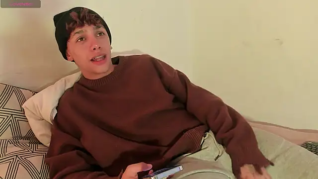 Tomy Rox online show from 10.13.25