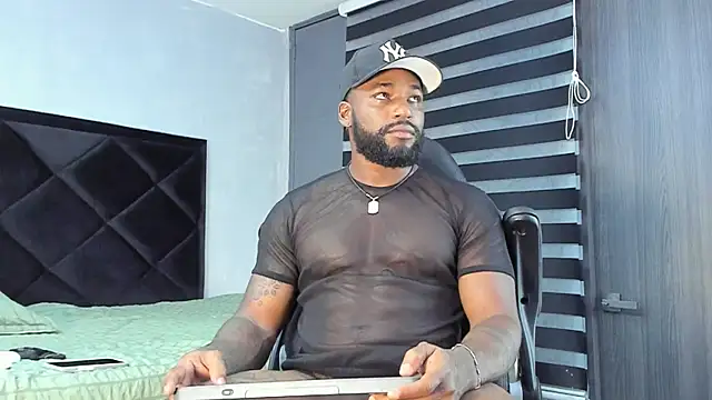 Snapshot of Dancelwashington chatting on 02.17.25 Dancelwashington online show from 02.17.25