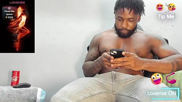 Snapshot of Dancelwashington chatting on 09.14.25 Dancelwashington online show from 09.14.25