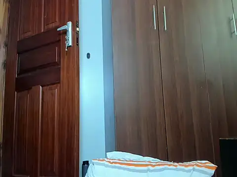 Snapshot of afro_pop chatting on 02.12.25 afro pop online show from 02.12.25