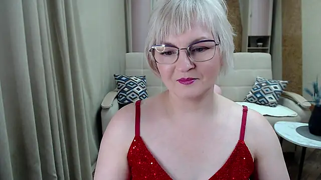 BlondeBrilliant7 online show from 01.18.25