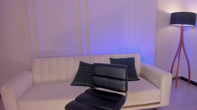 sarawinstone online show from 03.06.25