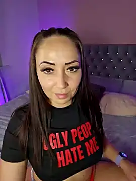 LeeTizia online show from 02.23.25