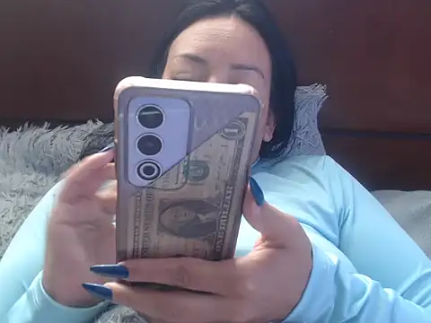 Laura martin  online show from 03.09.25