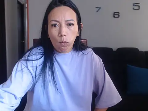 Laura martin  online show from 03.12.25