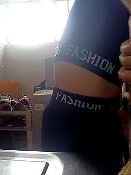 Laura martin  online show from 10.18.25