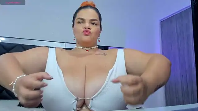 Sara Thompsoon online show from 12.13.24