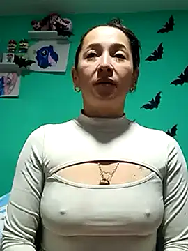 emilypoppy3 online show from 01.15.25