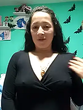 emilypoppy3 online show from 01.23.25