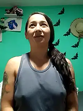 emilypoppy3 online show from 01.28.25