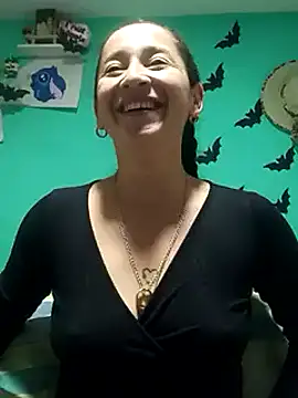 emilypoppy3 online show from 02.13.25