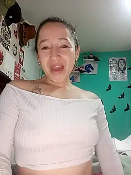 emilypoppy3 online show from 09.24.25