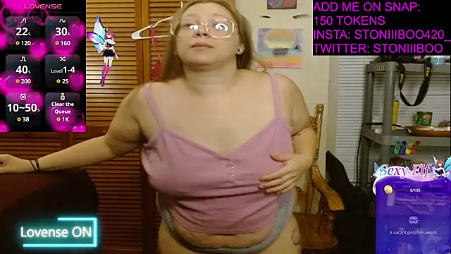 Snapshot of Stoniiiboo chatting on 12.14.24 Stoniiiboo online show from 12.14.24