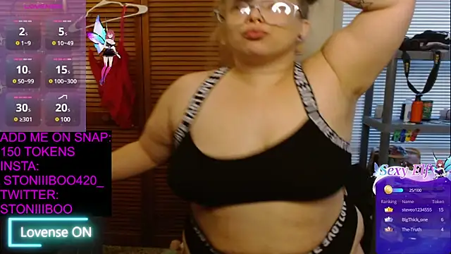 Snapshot of Stoniiiboo chatting on 01.22.25 Stoniiiboo online show from 01.22.25