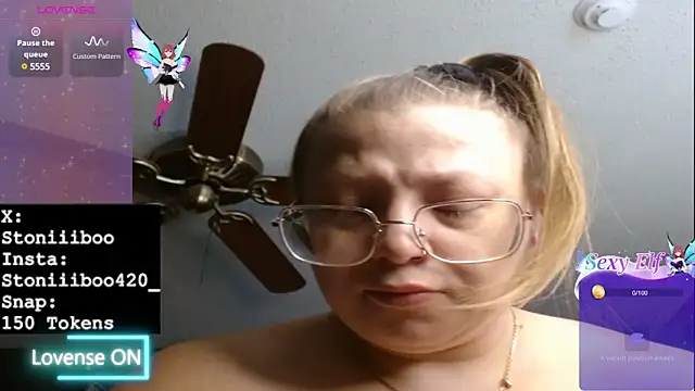 Snapshot of Stoniiiboo chatting on 02.17.25 Stoniiiboo online show from 02.17.25