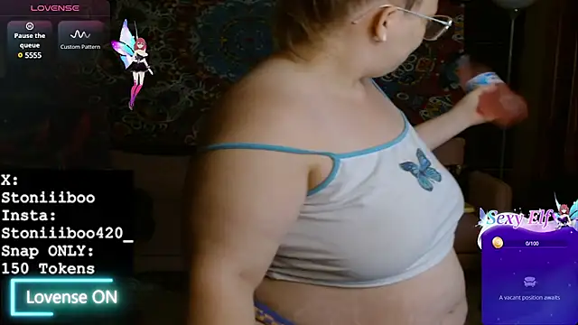 Snapshot of Stoniiiboo chatting on 03.04.25 Stoniiiboo online show from 03.04.25