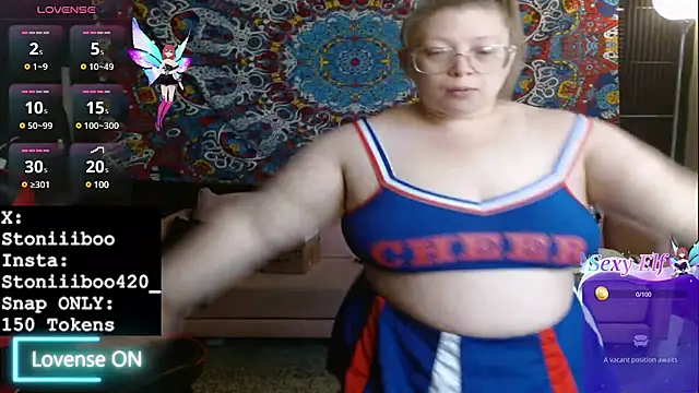 Snapshot of Stoniiiboo chatting on 03.11.25 Stoniiiboo online show from 03.11.25