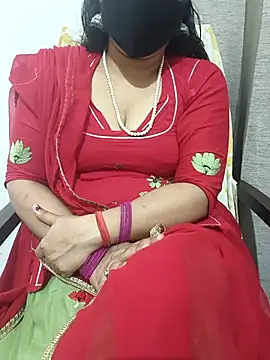 Snapshot of Nandani-rathore007 chatting on 10.31.25 Nandani-rathore007 online show from 10.31.25