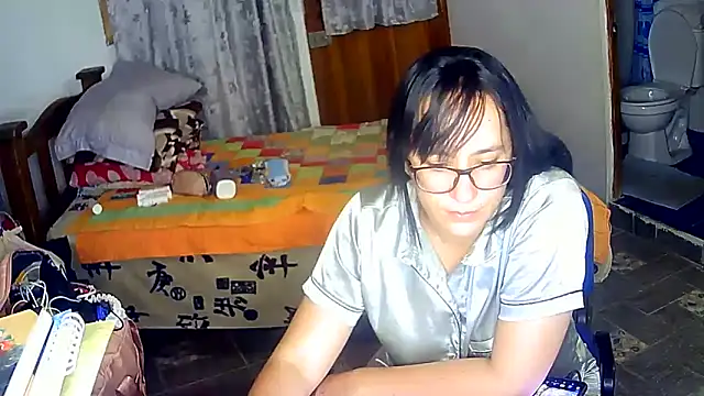 Snapshot of brittanycheeks chatting on 01.20.25 brittanycheeks online show from 01.20.25