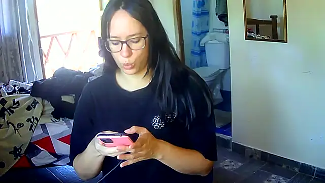 Snapshot of brittanycheeks chatting on 01.22.25 brittanycheeks online show from 01.22.25