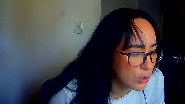Snapshot of brittanycheeks chatting on 02.01.25 brittanycheeks online show from 02.01.25
