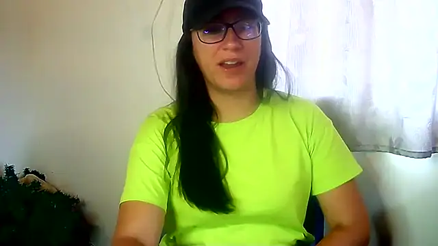 Snapshot of brittanycheeks chatting on 02.05.25 brittanycheeks online show from 02.05.25