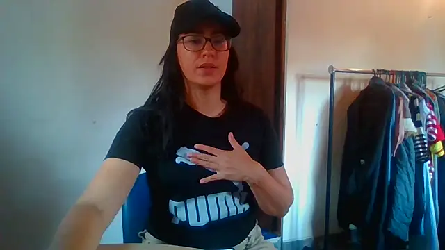Snapshot of brittanycheeks chatting on 03.10.25 brittanycheeks online show from 03.10.25