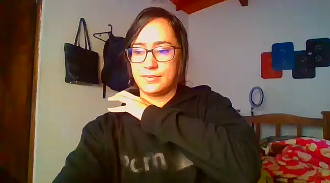 Snapshot of brittanycheeks chatting on 03.21.25 brittanycheeks online show from 03.21.25