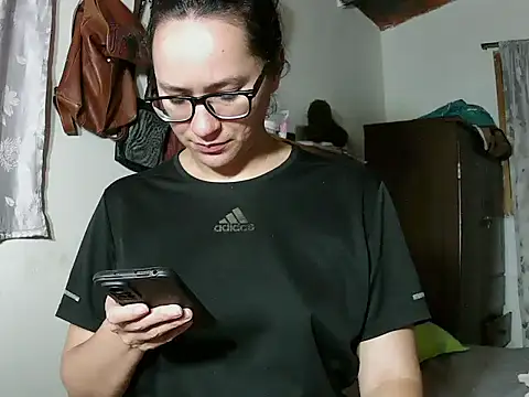 Snapshot of brittanycheeks chatting on 10.08.25 brittanycheeks online show from 10.08.25