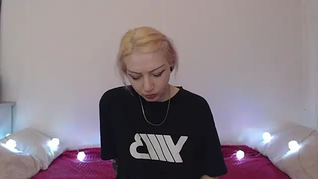 Snapshot of Emily_hardcore chatting on 07.01.26 Emily hardcore online show from 07.01.26