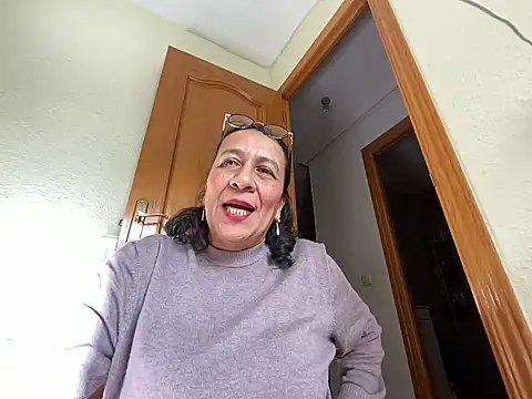 sweeviolet online show from 12.19.24