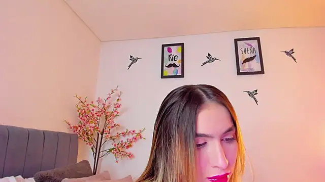 Snapshot of im_sarah34 chatting on 01.23.25 im sarah34 online show from 01.23.25