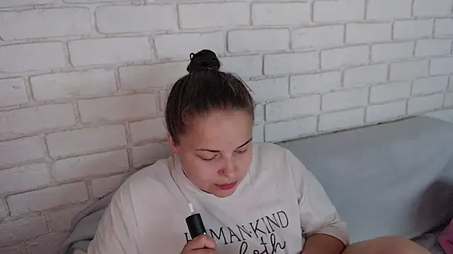 Snapshot of Crazyy_girl_ chatting on 09.22.25 Crazyy girl online show from 09.22.25