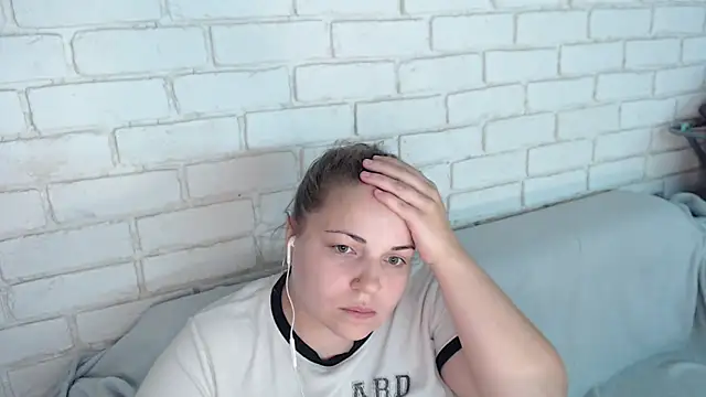 Snapshot of Crazyy_girl_ chatting on 11.02.25 Crazyy girl online show from 11.02.25