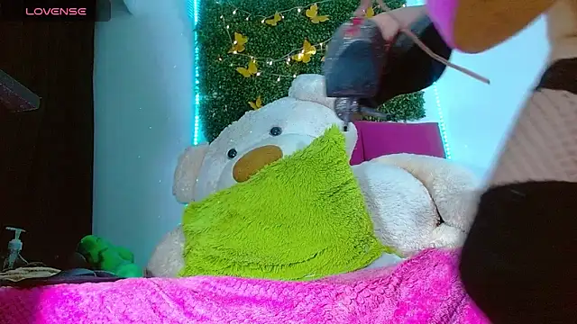 Deepselena8 online show from 11.09.25