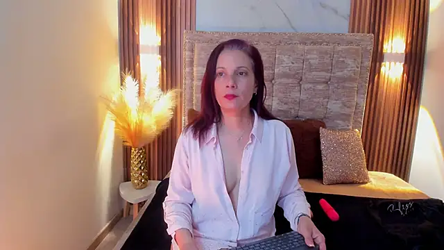 ada mclaine online show from 02.22.25