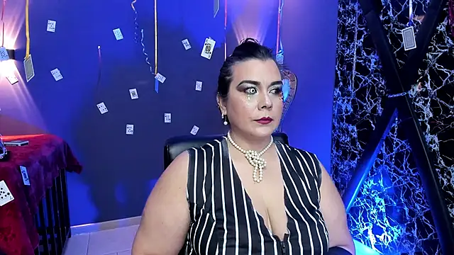 martina foxy  online show from 10.24.25