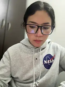 Mila Morgan online show from 03.07.25