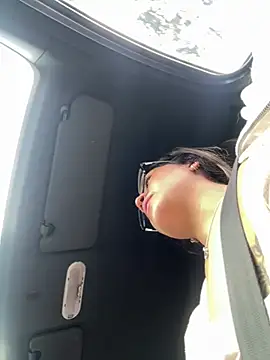 Mila Morgan online show from 03.07.25