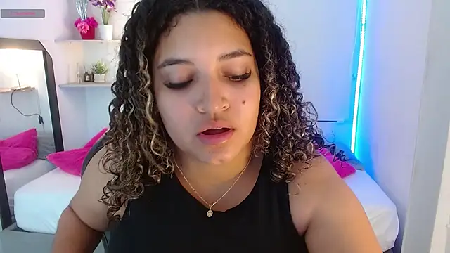Julia Boobs online show from 10.16.25
