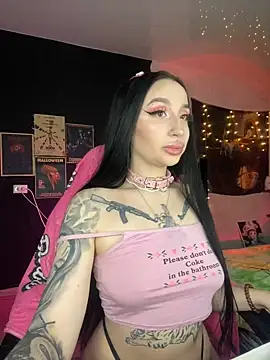 Molly  Moon online show from 12.11.24