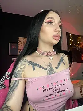 Molly  Moon online show from 12.11.24