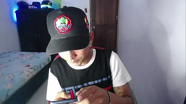 Sxntisaul   online show from 02.09.25