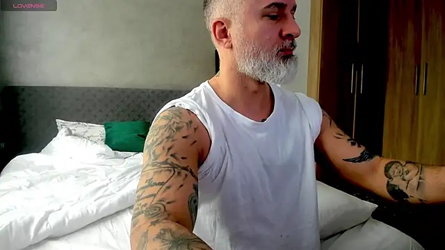 Snapshot of BlowMyXXL chatting on 03.16.25 BlowMyXXL online show from 03.16.25