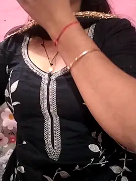 Cute nidhi online show from 12.02.24