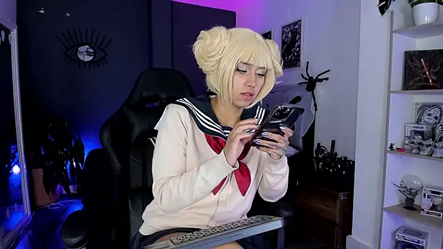 Raven Witch  online show from 01.18.26