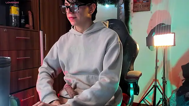 marckalexis online show from 02.23.26